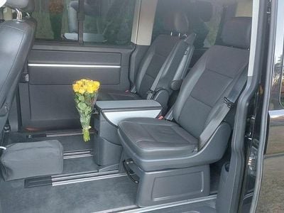 Gebraucht VW Multivan Highline 180 PS (132 kW) 2014 Schwarz Van