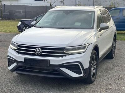 Gebraucht VW Tiguan Allspace 150 PS (110 kW) 2022 Weiß SUV