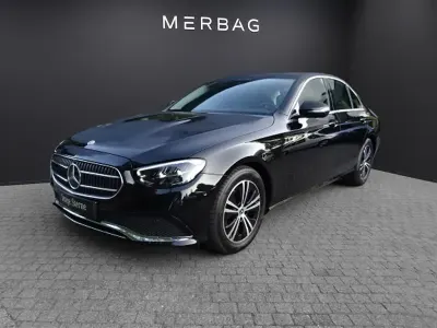 Gebraucht Mercedes E220 Avantgarde 200 PS (147 kW) 2022 Schwarz Limousine