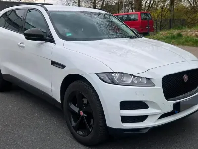 Gebraucht Jaguar F-Pace 163 PS (119 kW) 2017 Weiß SUV