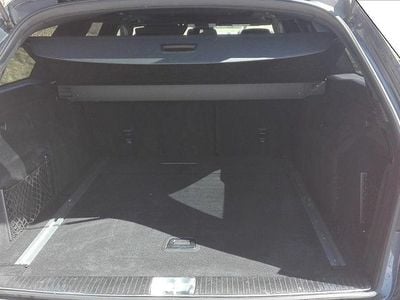 Mercedes E200