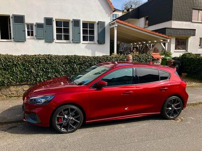 Gebraucht Ford Focus ST 280 PS (205 kW) 2020 Rot Limousine