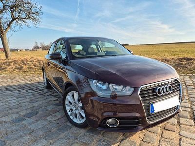 Gebraucht Audi A1 86 PS (63 kW) 2012 Rot Kleinwagen