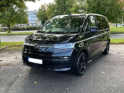 Schwarz Gebraucht 2022 VW Multivan Style Van | 43.000 € (Guter Preis)