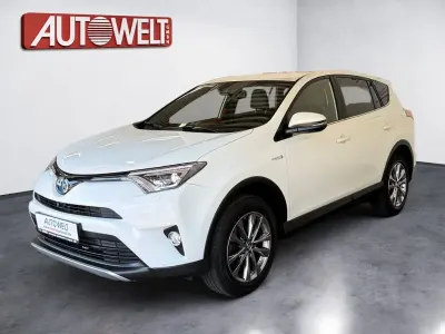 Gebraucht Toyota RAV4 Hybrid Basis 197 PS (144 kW) 2017 Weiß SUV
