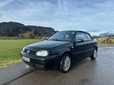 Używany VW Golf 116 KM (85 kW) 2001 Czarny Kabriolet