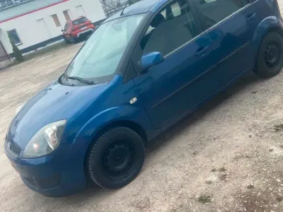Usata Ford Fiesta 79 CV (58 kW) 2008 Blu Utilitaria