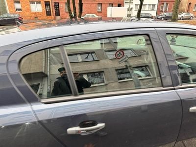 Gebraucht Opel Astra Cosmo 140 PS (102 kW) 2009 Blau Kleinwagen