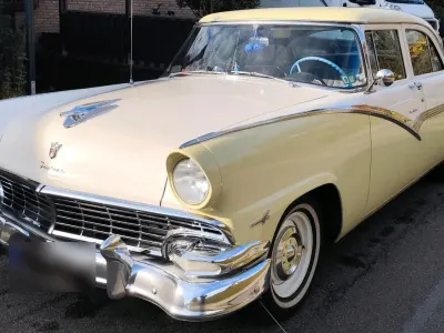 Gebraucht Ford Fairlane 220 PS (161 kW) 1956 Gelb Limousine