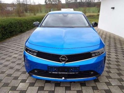 Gebraucht Opel Astra Edition 131 PS (96 kW) 2022 Kobalt blau/vertigo blau Kleinwagen