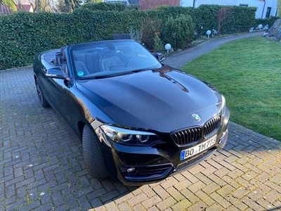 Gebraucht BMW 220 Sport Line 190 PS (139 kW) 2019 Schwarz Cabrio