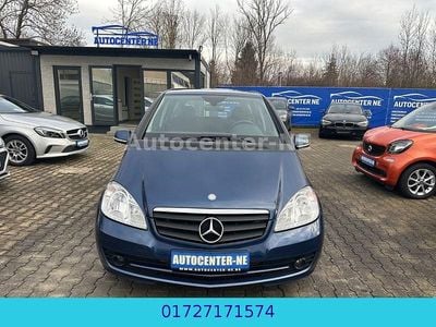 Blau Gebraucht 2010 Mercedes A180 Limousine | 7.250 € (Etwas zu teuer)
