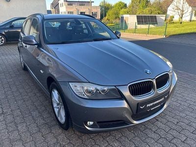 Gebraucht BMW 318 Comfort Edition 143 PS (105 kW) 2011 Grau Kombi