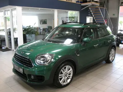 Begagnad Mini One Countryman 102 HK (75 kW) 2019 Grön SUV