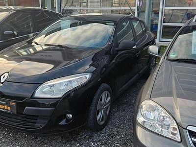 Schwarz Gebraucht 2011 Renault Mégane Limousine | 3.690 € (Fairer Preis)