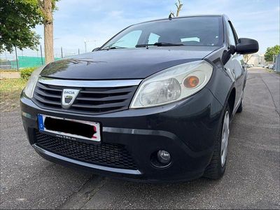 Usata Dacia Sandero Lauréate 86 CV (63 kW) 2009 Grigio Berlina