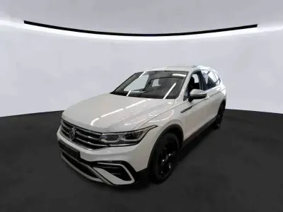 Gebraucht VW Tiguan Allspace Elegance 190 PS (139 kW) 2023 Weiß SUV