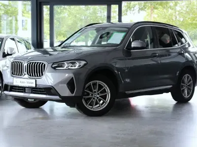 Gebraucht BMW X3 Sport Line 190 PS (139 kW) 2023 Grau SUV