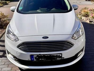 Begagnad Ford Grand C-Max Titanium 120 HK (88 kW) 2016 Vit Minibuss