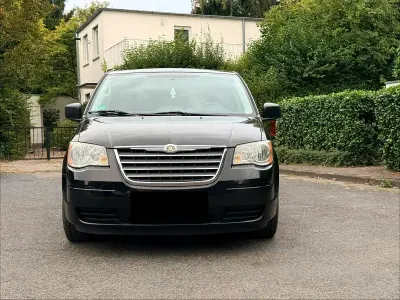 Gebraucht Chrysler Grand Voyager 163 PS (119 kW) 2010 Schwarz Van / Kleinbus