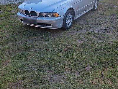 Gebraucht BMW 525 164 PS (120 kW) 2002 Silber Kombi