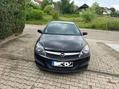 Opel Astra GTC