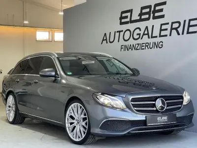 Gebraucht Mercedes E300 Avantgarde 245 PS (180 kW) 2019 Grau Limousine