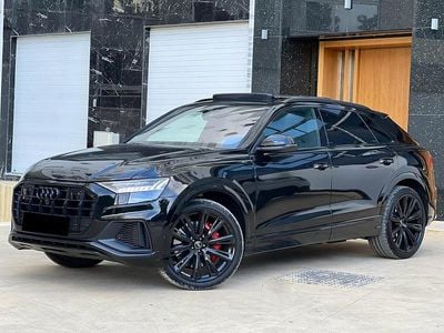 Second-hand Audi SQ8 Ambiente 507 CP (372 kW) 2023 Negru SUV