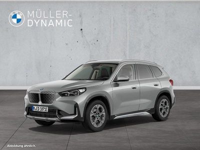 Spacesilber metallic Neu 2025 BMW iX1 Luxury Line SUV | 46.490 € (Superpreis)