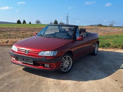 Gebraucht Peugeot 306 Cabriolet 121 PS (88 kW) 1994 Rot Cabrio
