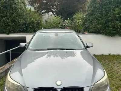 Gebraucht BMW 520 170 PS (125 kW) 2003 Silber Limousine