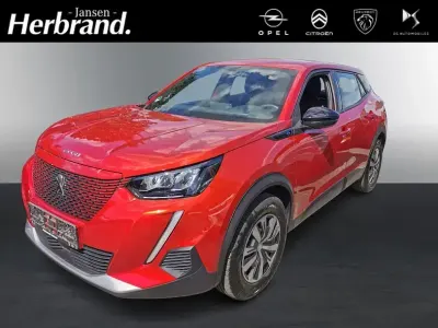 Brugt Peugeot e-2008 Active 100 kW (136 HK) 2023 Rød SUV