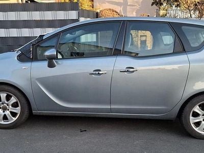 Gebraucht Opel Meriva Color Edition 120 PS (88 kW) 2013 Grau Van / Kleinbus