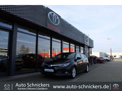 Toyota Auris Hybrid