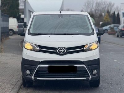 Usata Toyota Proace 122 CV (89 kW) 2018 Bianco Monovolume