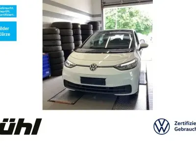 Gebraucht VW ID.3 Pro 106 kW (145 PS) 2022 Gletscherweiß metallic Kleinwagen