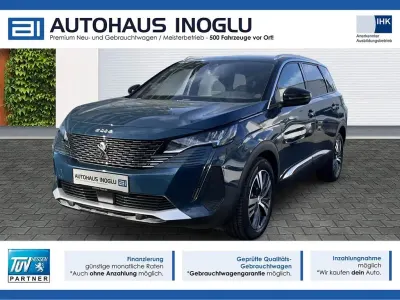Gebraucht Peugeot 5008 Allure 131 PS (96 kW) 2024 Blau SUV