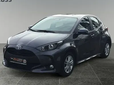 Używany Toyota Yaris Hybrid Comfort 116 KM (85 kW) 2025 Szary Hatchback