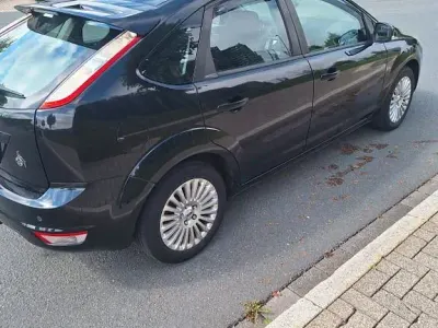 Gebraucht Ford Focus Style 125 PS (91 kW) 2009 Schwarz Limousine