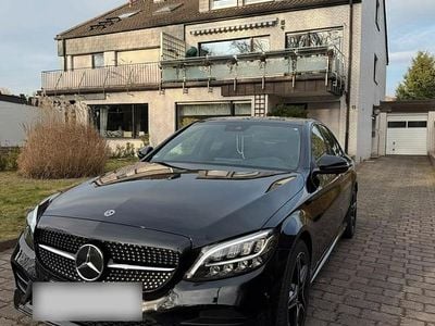Gebraucht Mercedes C180 AMG line 158 PS (116 kW) 2020 Schwarz Limousine