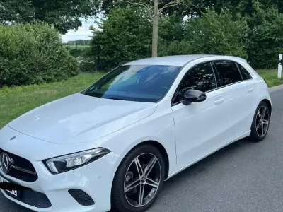 Gebraucht Mercedes A180 Night 136 PS (100 kW) 2020 Weiß Limousine