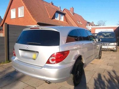 Usata Mercedes R350 272 CV (200 kW) 2006 Argento Monovolume