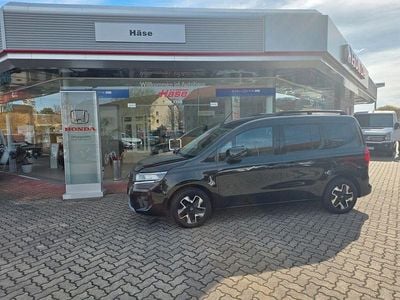 Second-hand Nissan Townstar Tekna 131 CP (96 kW) 2022 Negru Break
