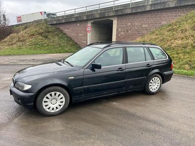 Gebraucht BMW 318 143 PS (105 kW) 2004 Schwarz Kombi
