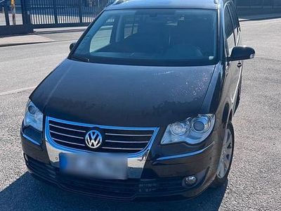 Gebraucht VW Touran 140 PS (102 kW) 2008 Schwarz Van / Kleinbus