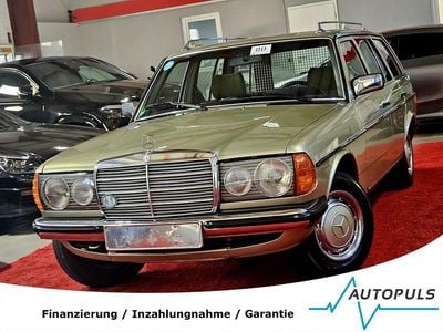 Second-hand Mercedes 230 136 CP (100 kW) 1980 Verde Break