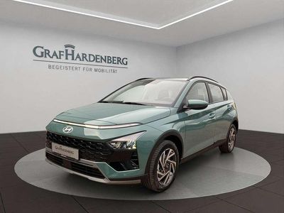 Neu Hyundai Bayon Trend 101 PS (74 kW) 2025 Mangrove green / mic SUV