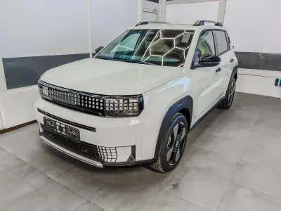 Neu Fiat Panda La Prima 110 PS (80 kW) 2026 Weiss 240 Kleinwagen