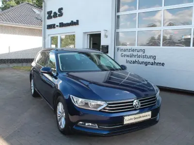 Gebraucht VW Passat Comfortline 150 PS (110 kW) 2019 Atlantic blue Kombi
