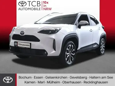 Neu Toyota Yaris Cross 131 PS (96 kW) 2025 Weiß SUV